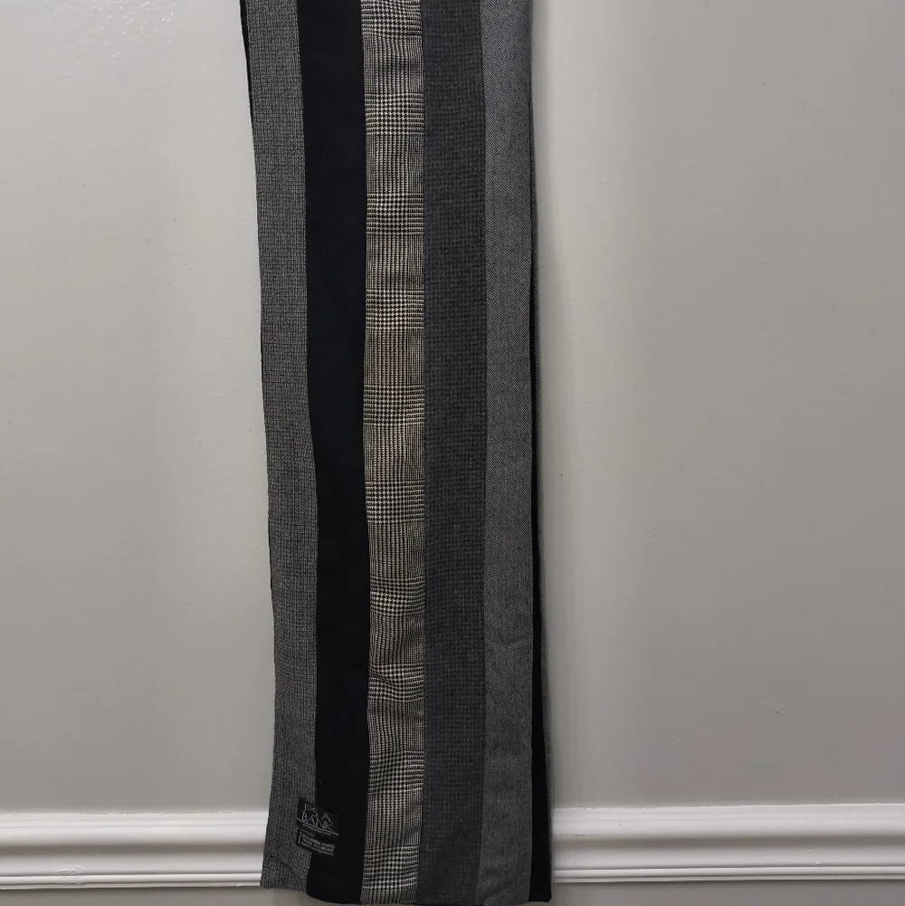 Jos. A.Bank Unisex Striped Scarf Cashmere Blend Winter Outdoor Minimalist Casual